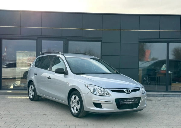 Hyundai I30 cena 14900 przebieg: 182000, rok produkcji 2009 z Włodawa małe 277